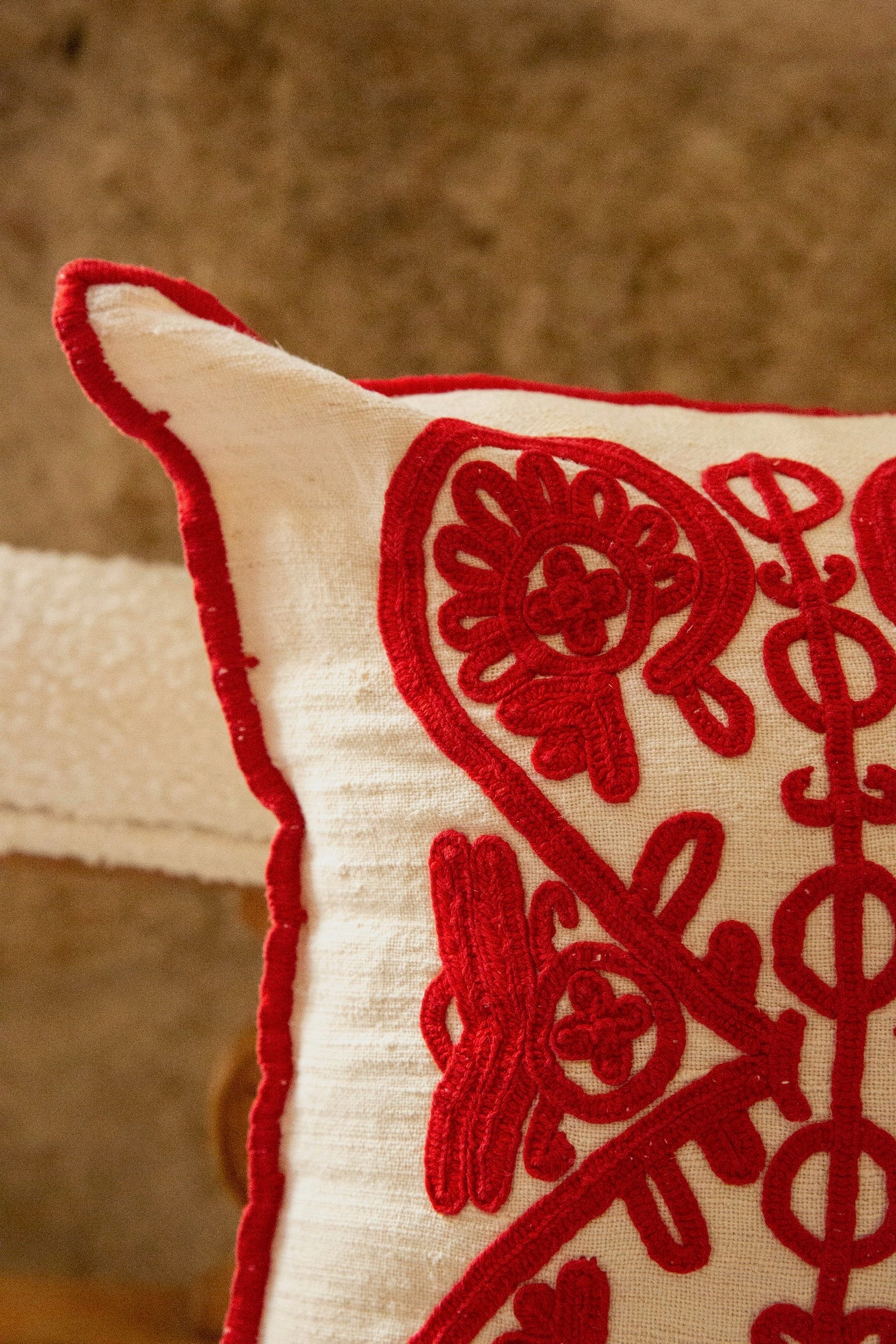 The Kassiopi Twins Vintage Pillows Set