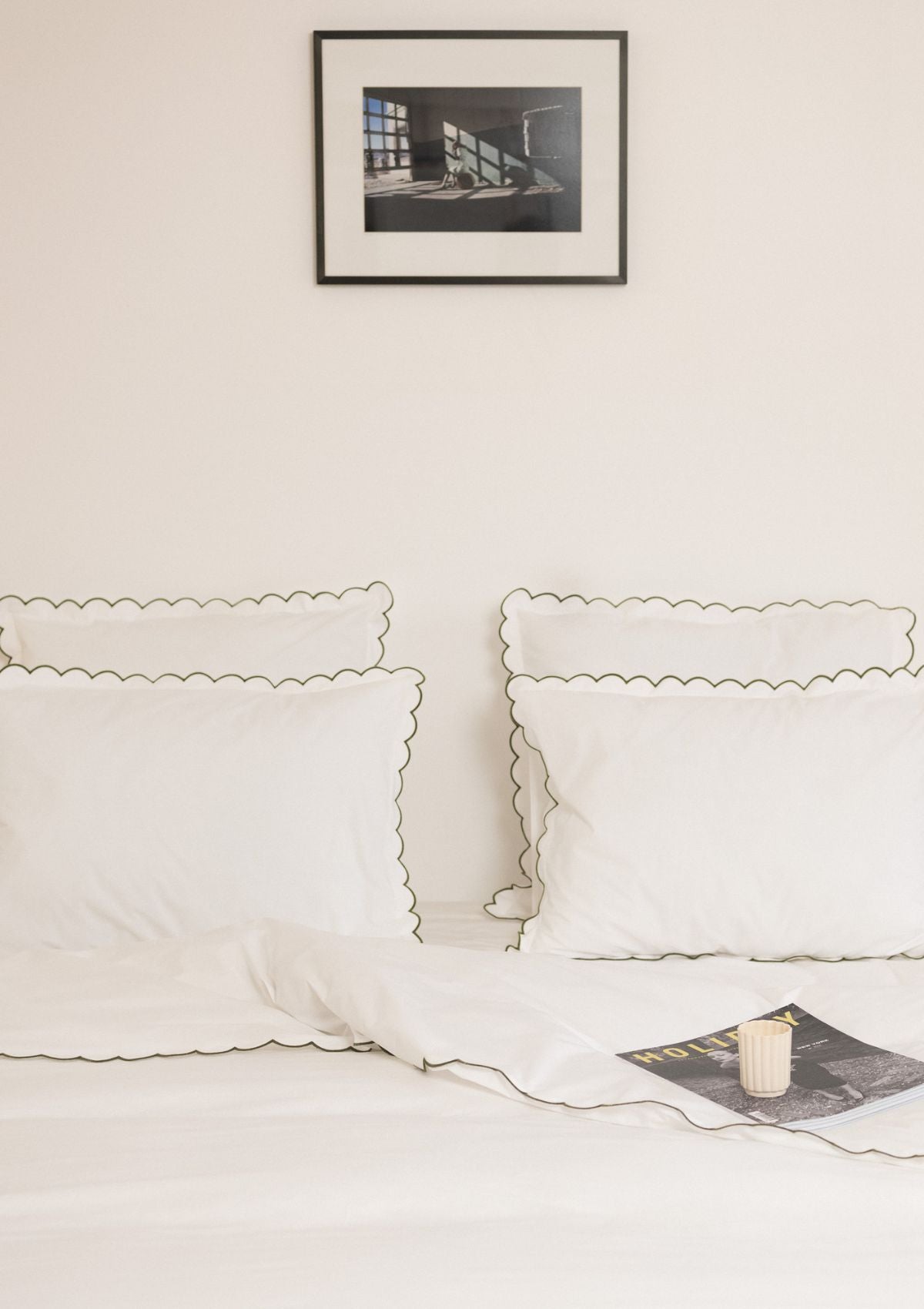 The Scalloped Duvet Cover in White and Forest Green Cotton Percale