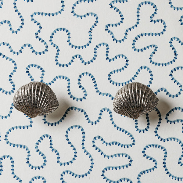 Cockle Shell Knob, Antique Brass