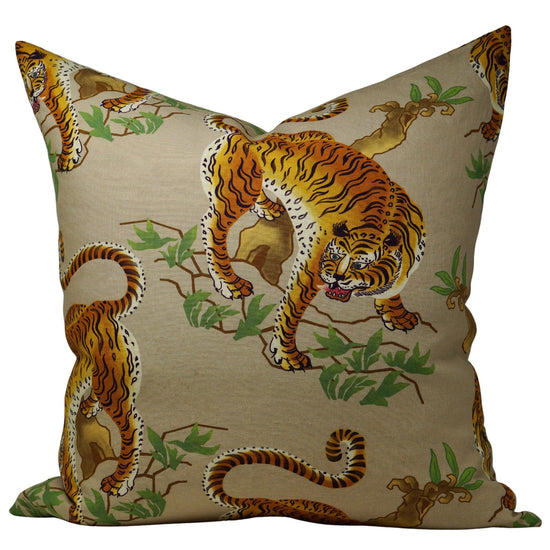Alioth Pillow