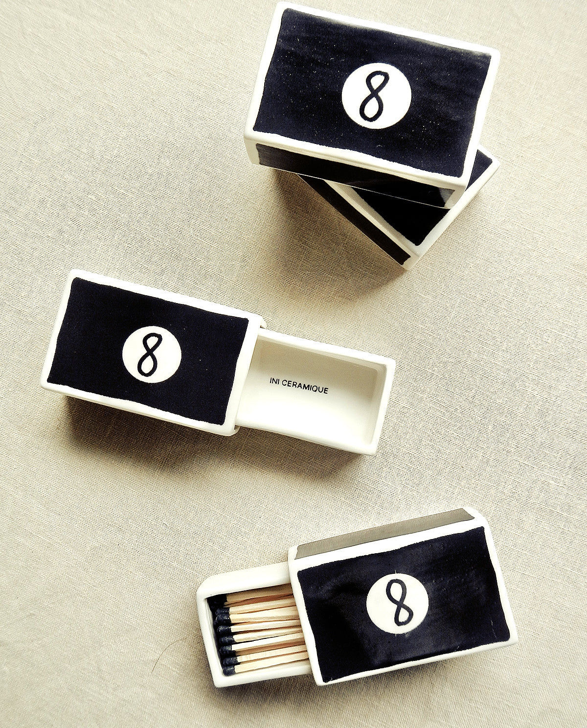 ‘8 Ball’ Ceramic Matchbox