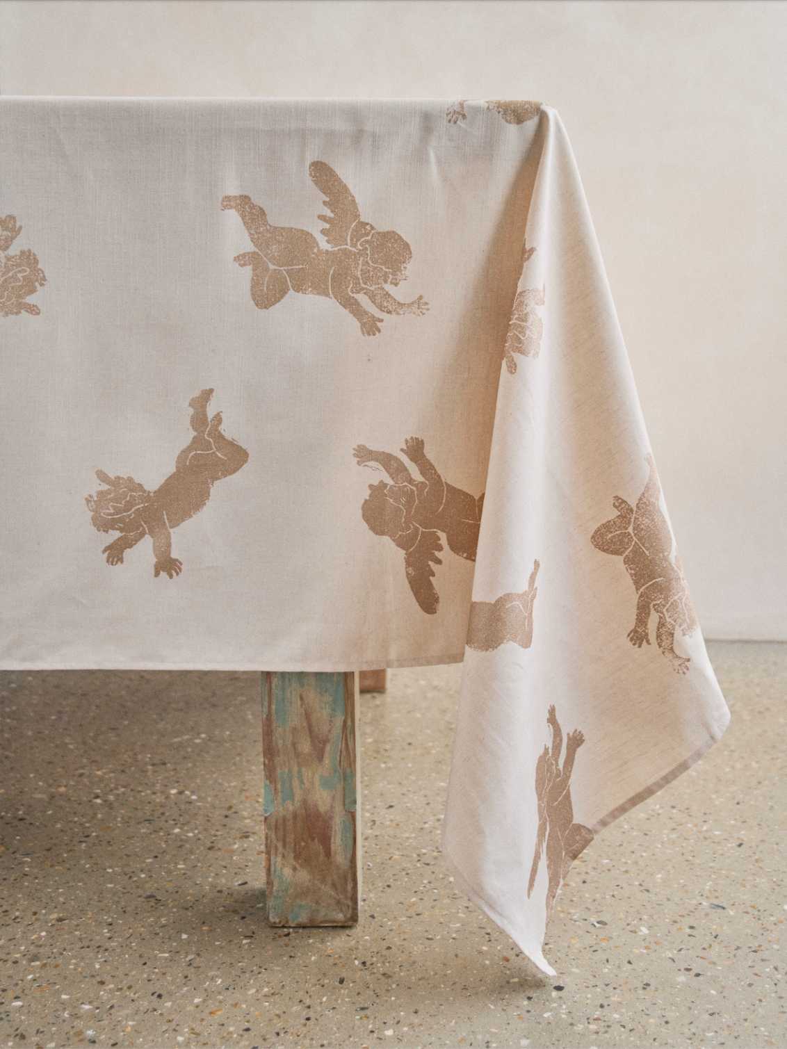 Christmas Cherub Tablecloth