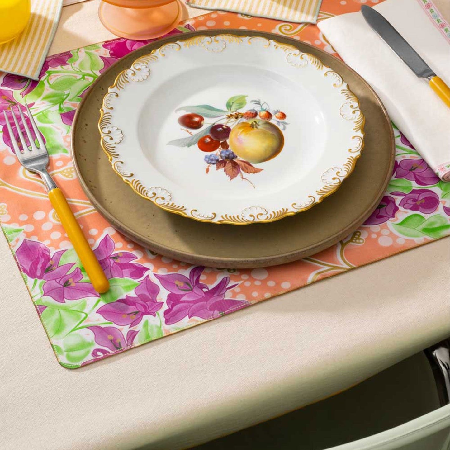 Macaw Burlap Tablecloth