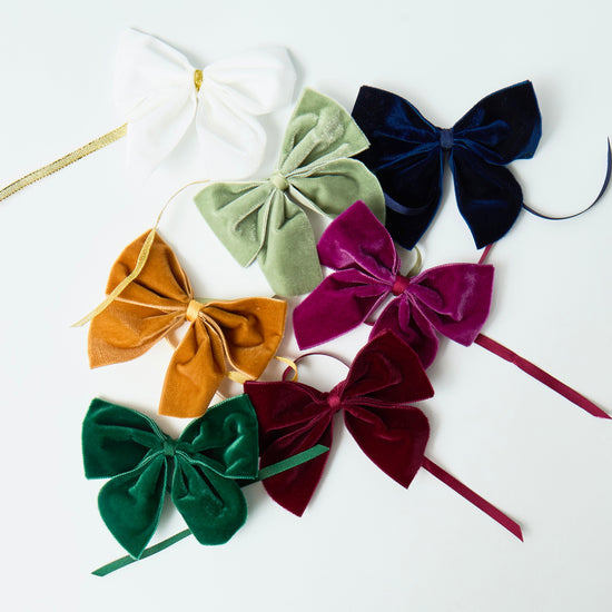 Dark Blue Velvet Napkin Ring Bow (set of 4)