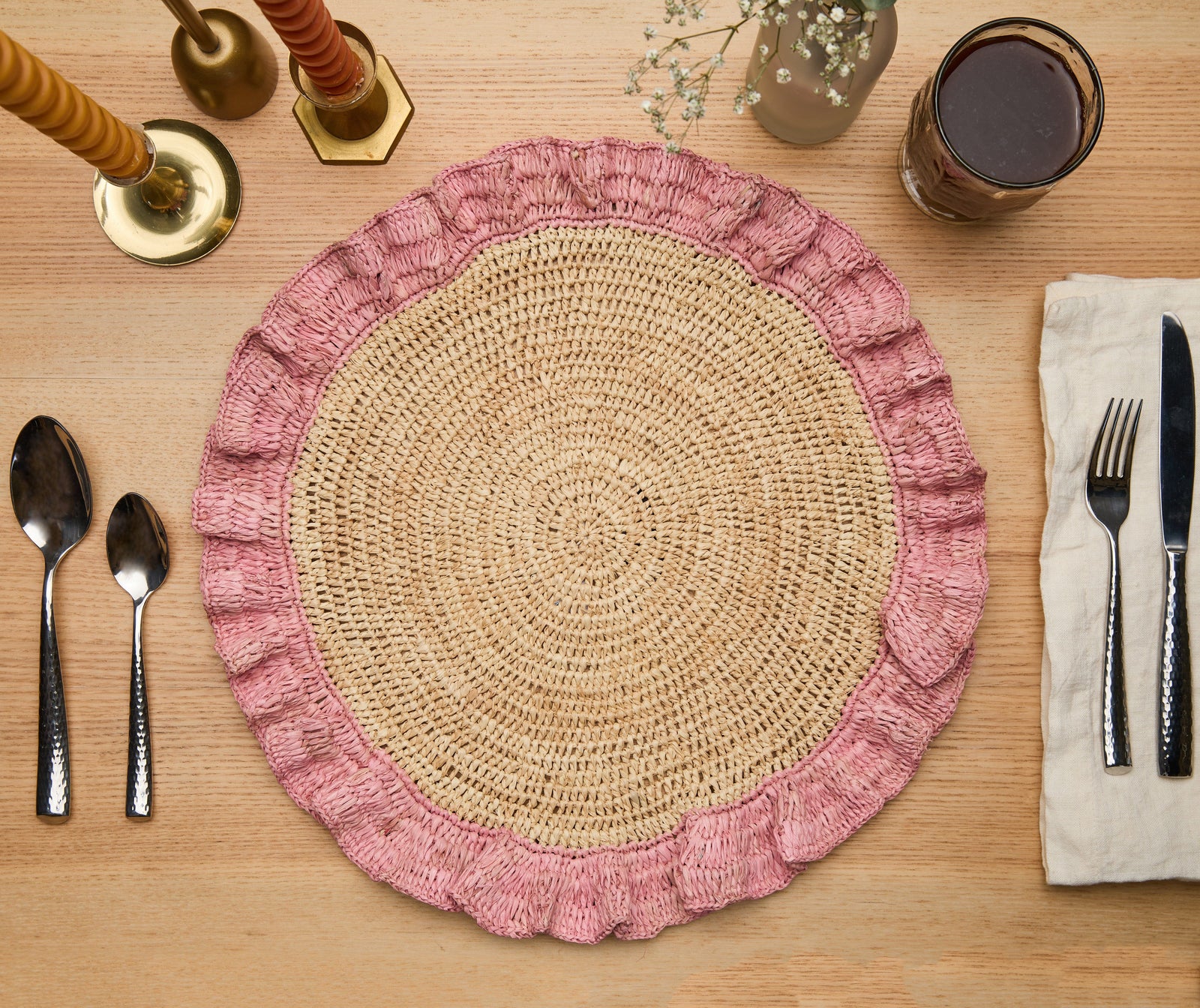 Handwoven Raffia Ruffle Placemat – Boho Chic Table Décor