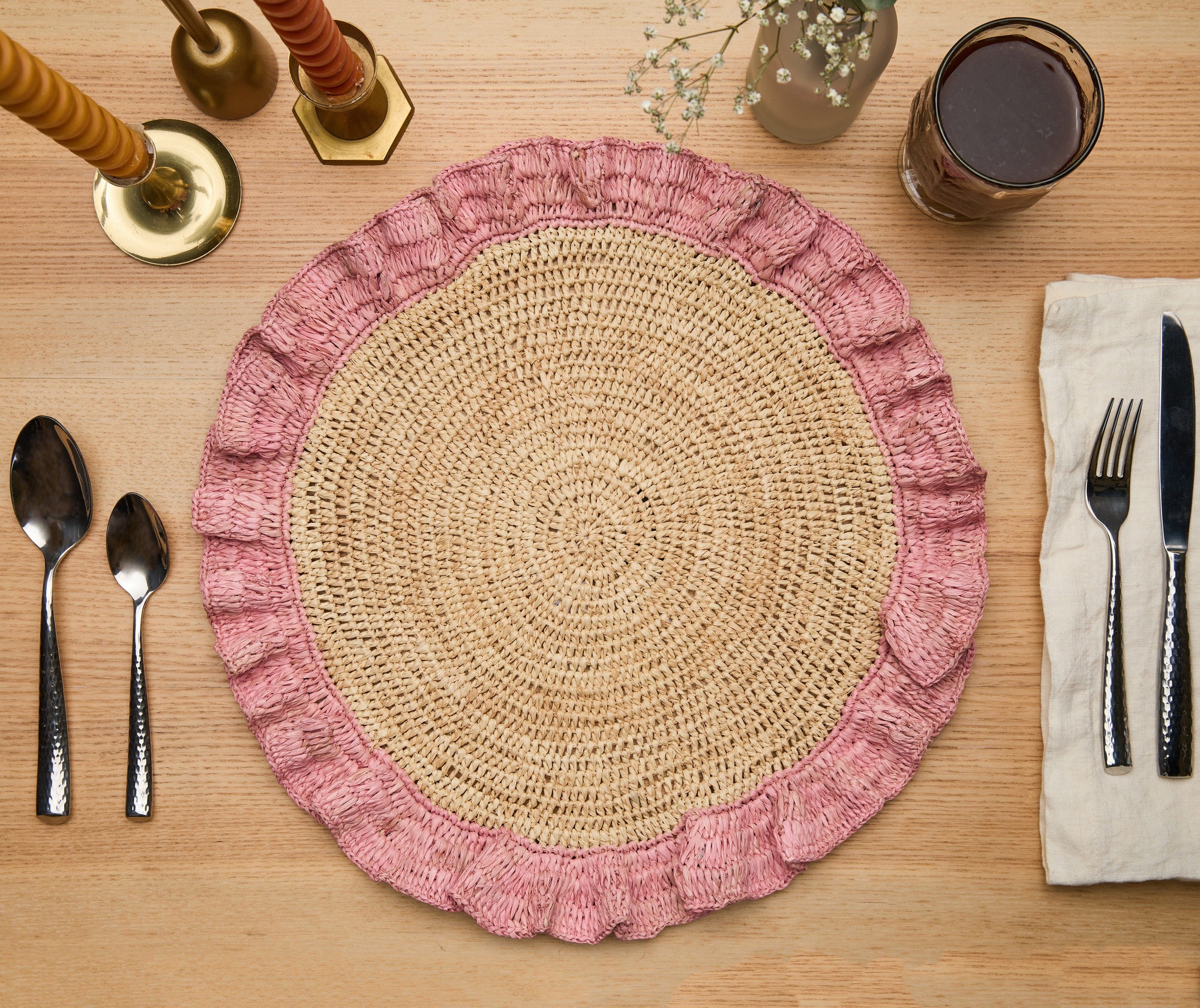 Handwoven Raffia Ruffle Placemat – Boho Chic Table Décor