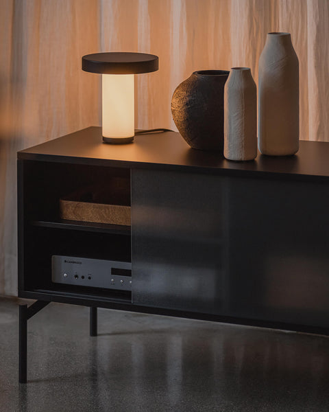 Met Tv Stand-