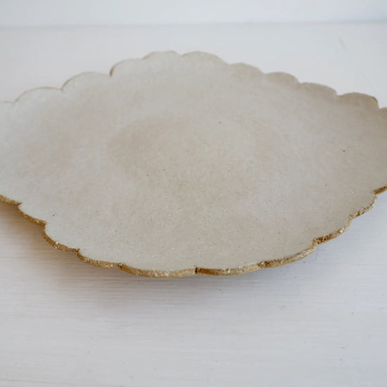 Ceramic Oatmeal Satin Scalloped Edge Plates
