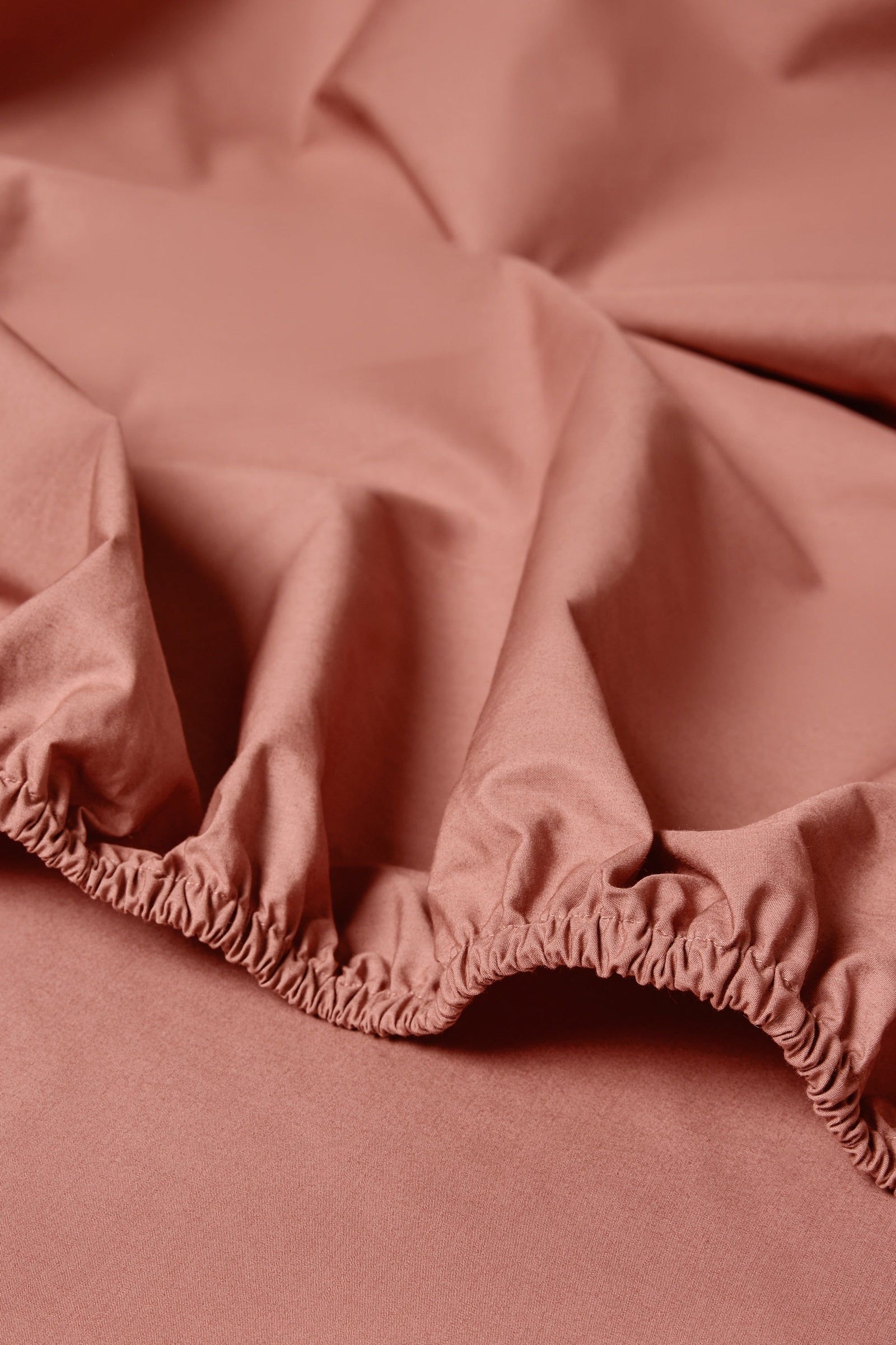 Percale Organic Cotton Fitted Sheet - Bark Red