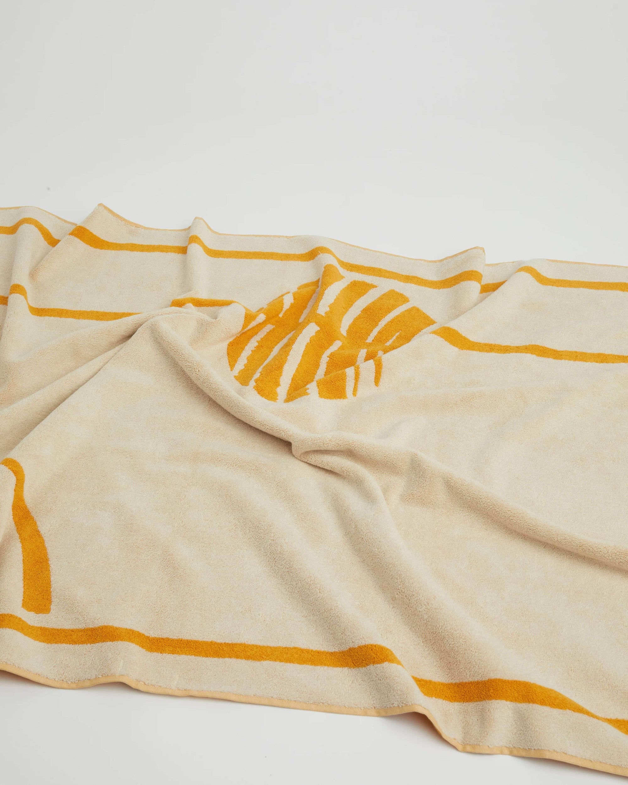 The Bee Towel