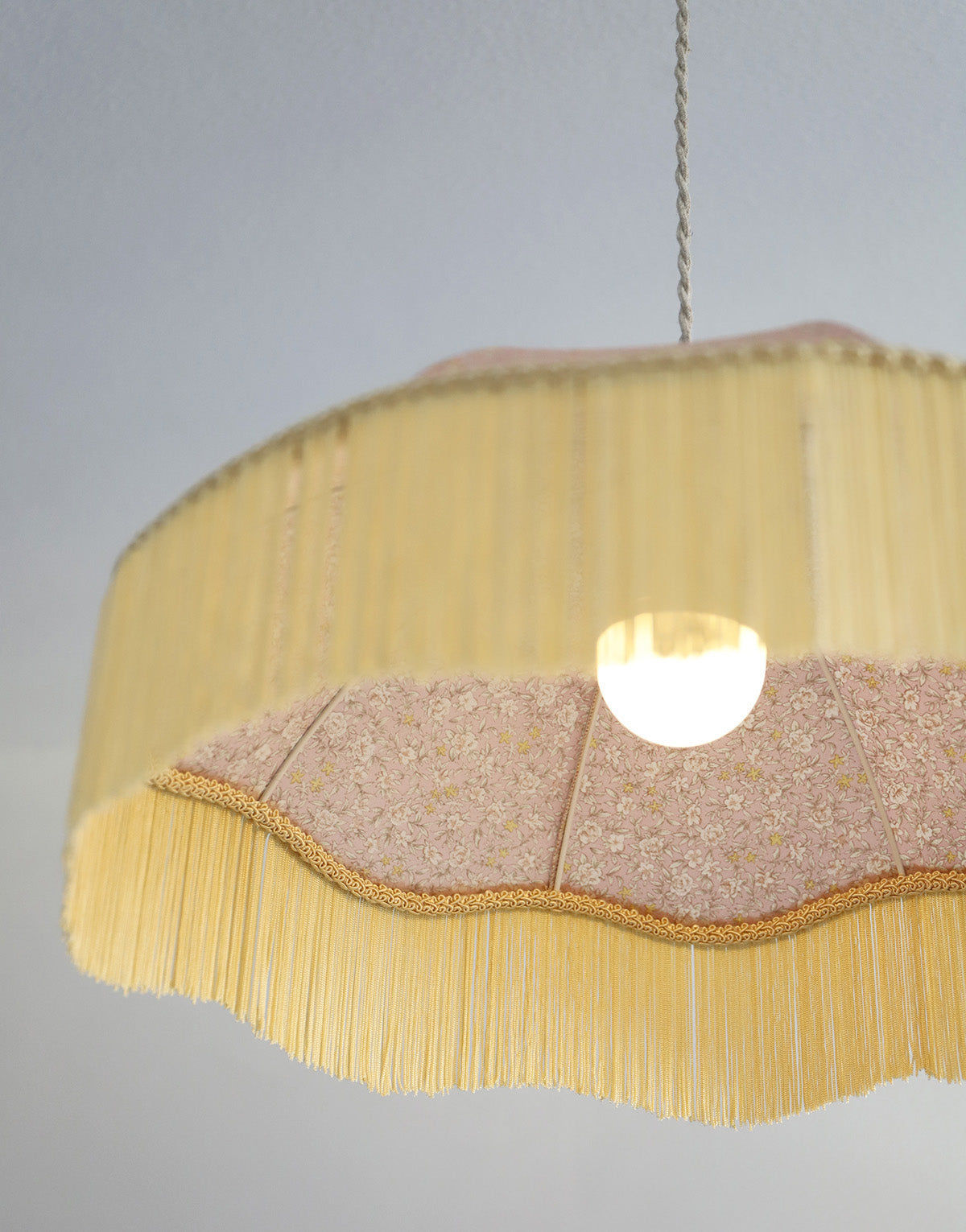 Vintage Umbrella Pendant Light with Print and Fringes – 45 cm