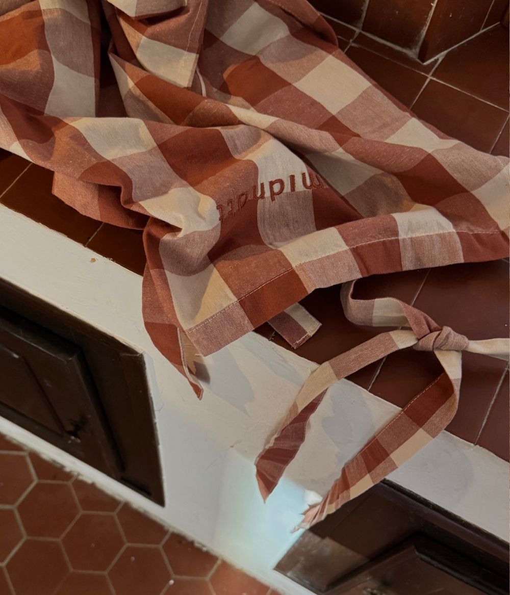 Apron Bertel