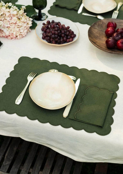 The Forest Green Linen Scalloped Rectangular Placemats (Set of 2)