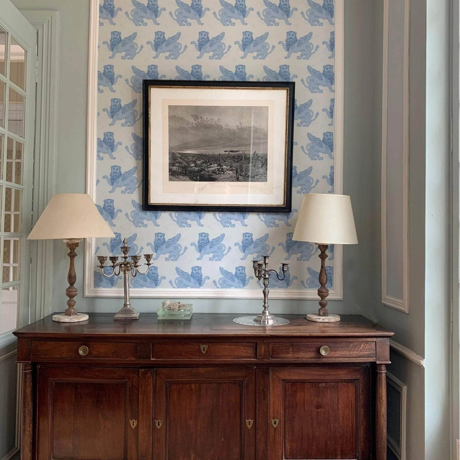 Winged Lion Wallpaper - Delft Blue