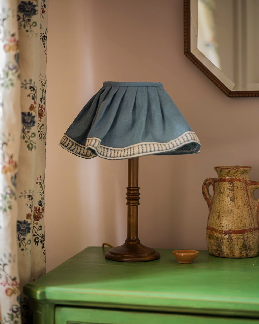 The Small Unlacquered Lampstand in Wood