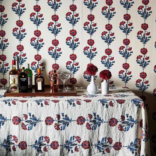 Tablecloth Dianthus in Indigo Iron