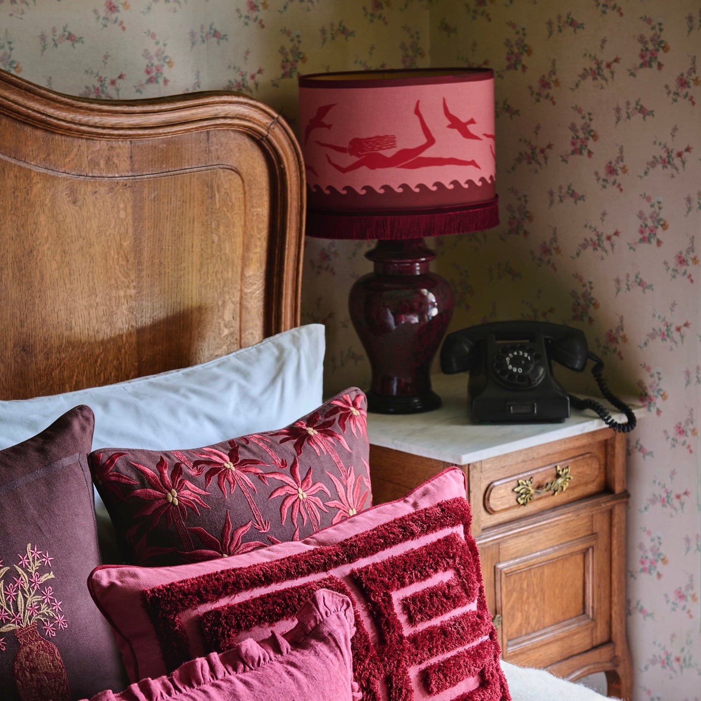 Cushion Cleo Pink & Bordeaux