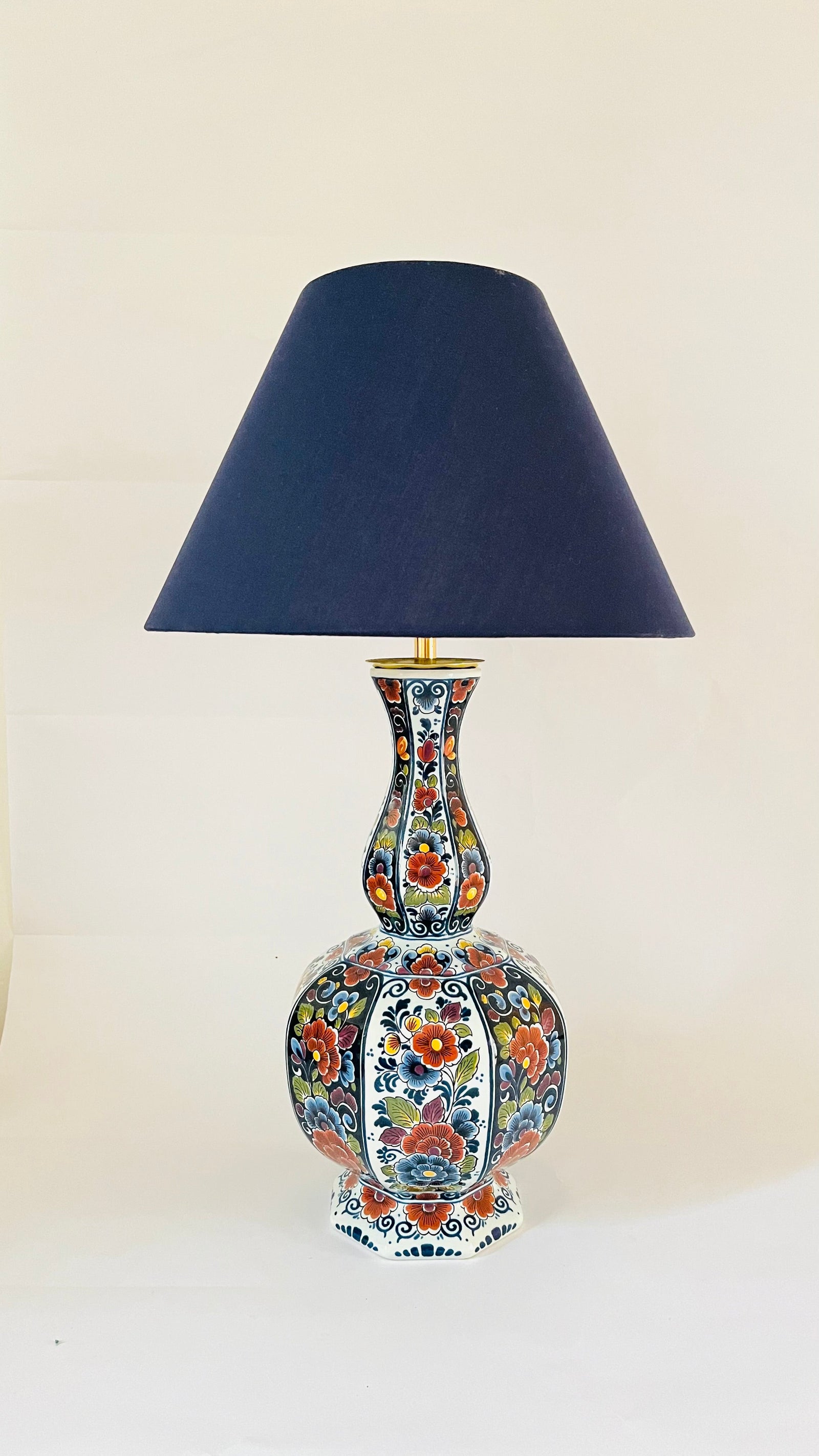 Large Antique Delft ‘Knobbelvaas’ Lamp