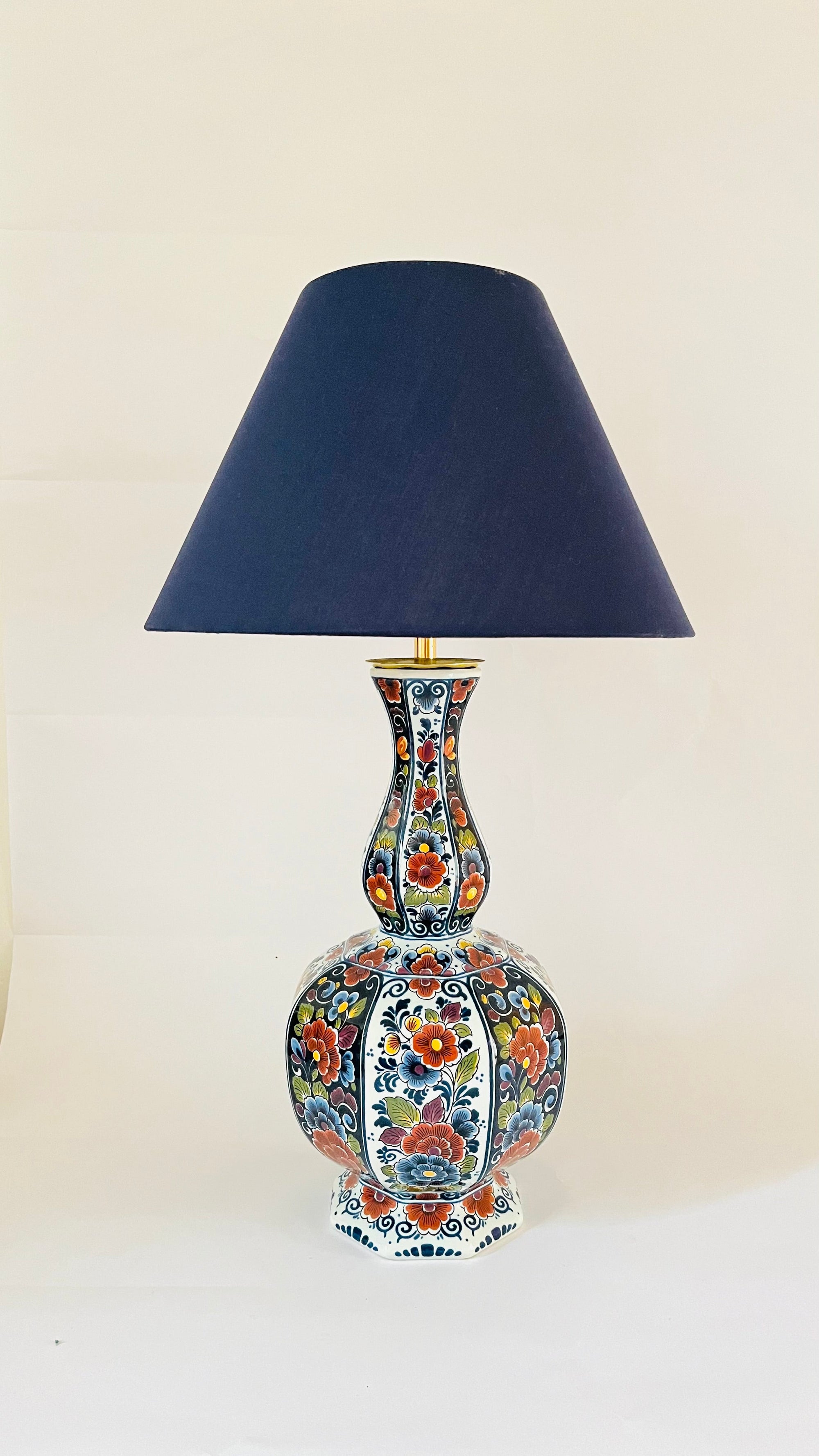 Large Antique Delft ‘Knobbelvaas’ Lamp