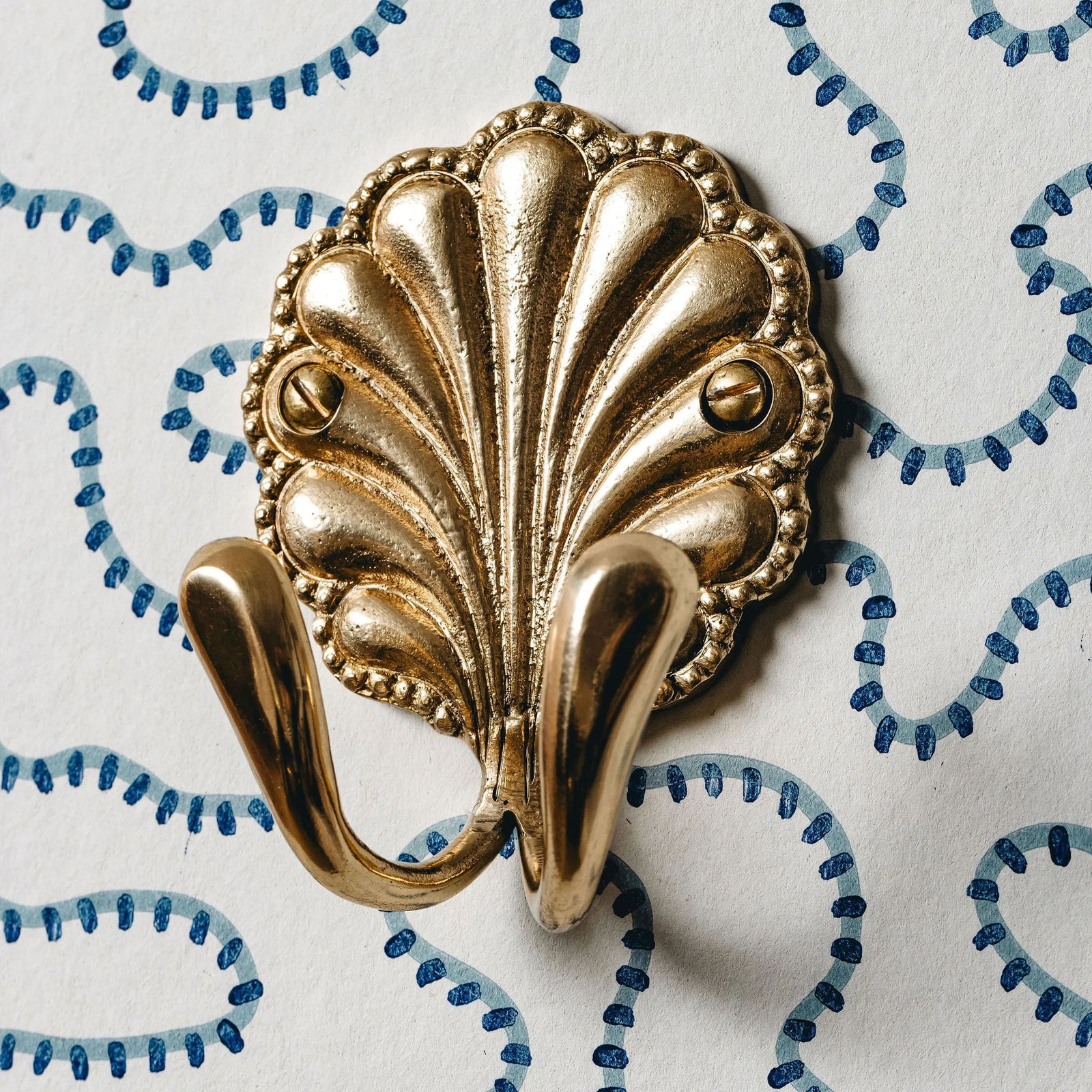 Shell Wall Hook (Double)