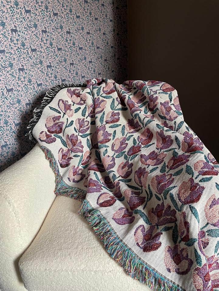 Tulip Kisses Blanket