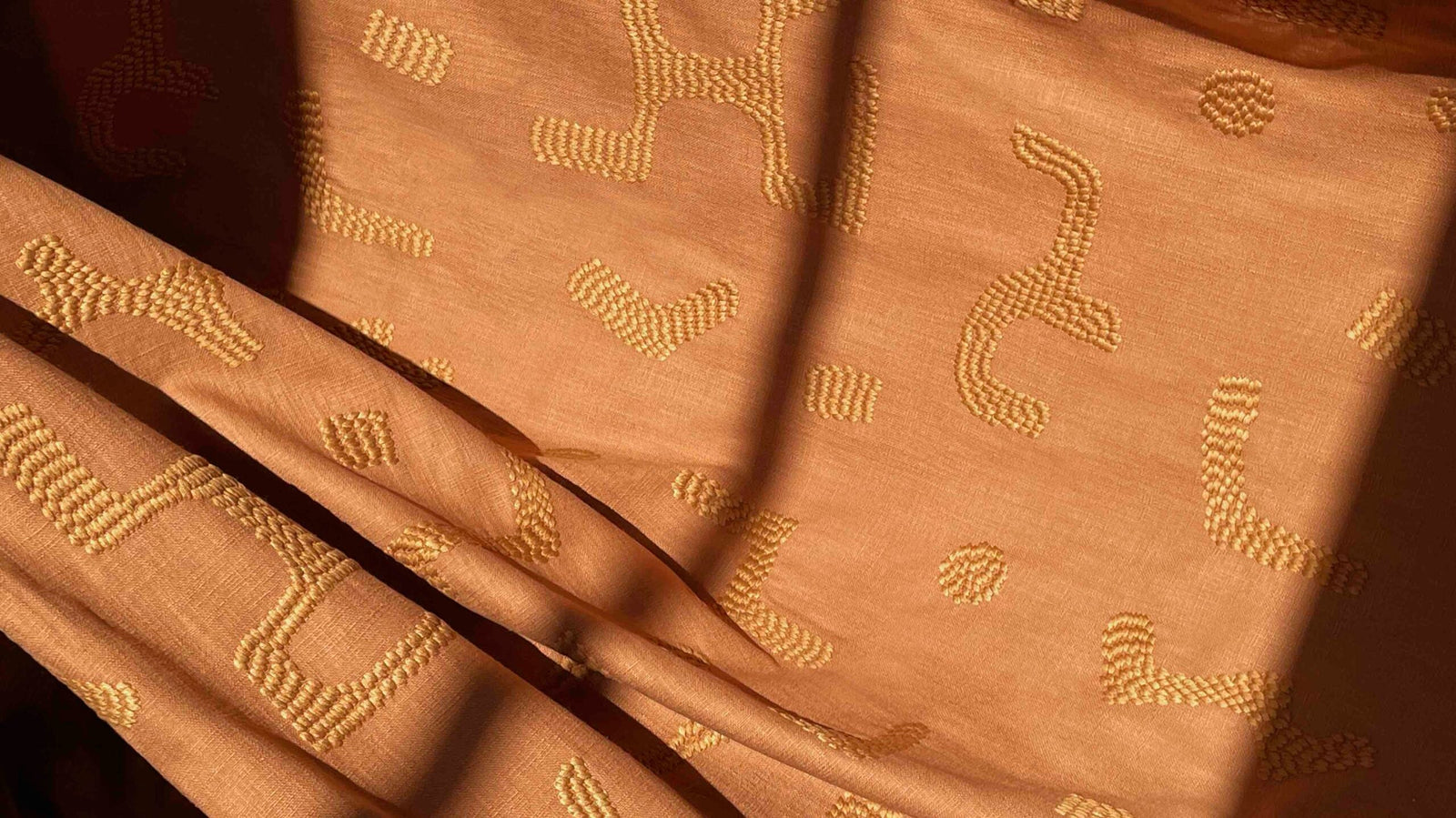 Aurora Footstool, Raphia, Tobacco