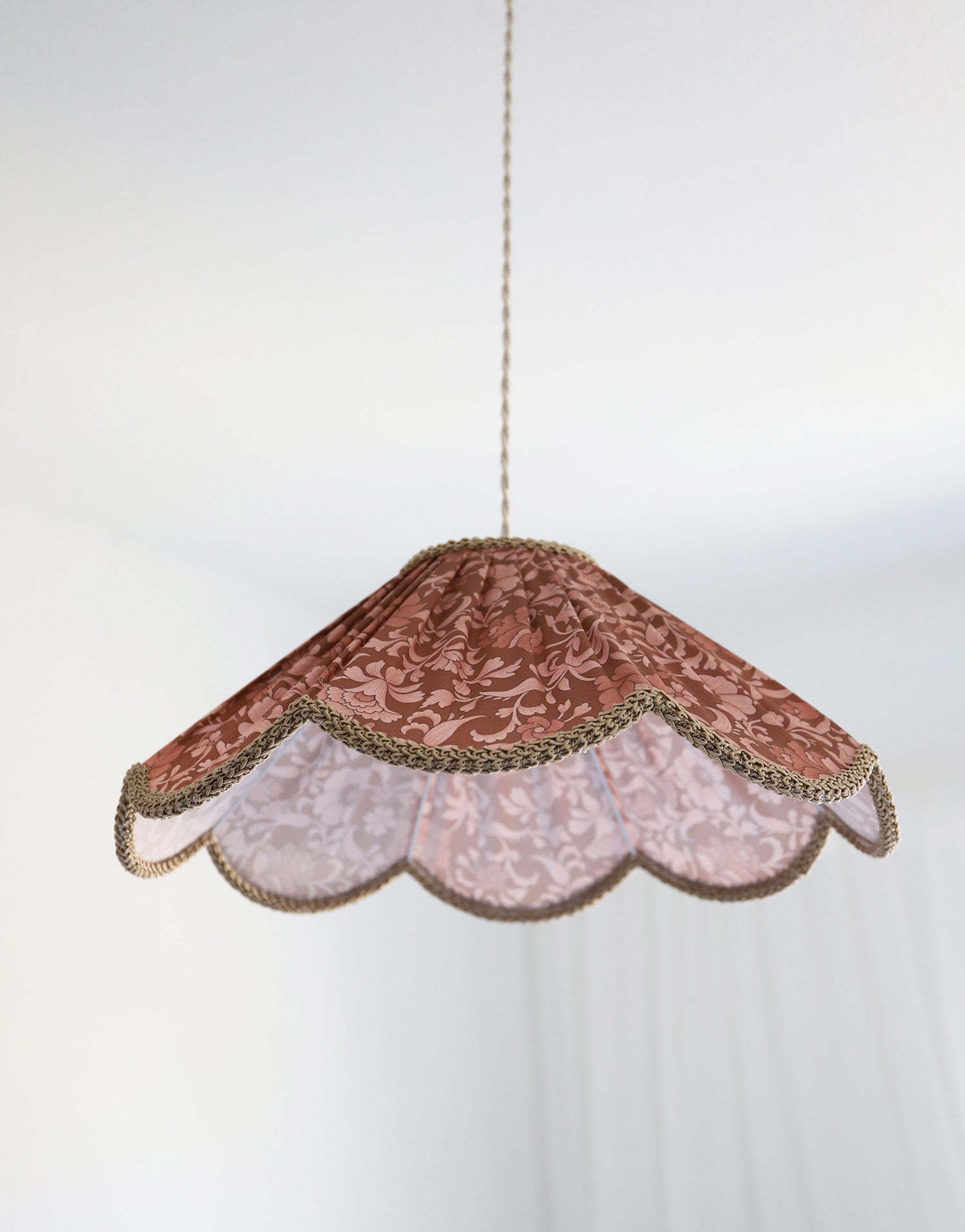 Françoise Floral-Shaped Pendant Light 'Auburn Flowers' Print