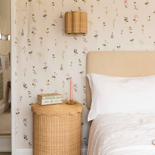 Clover Wall Light (Natural)