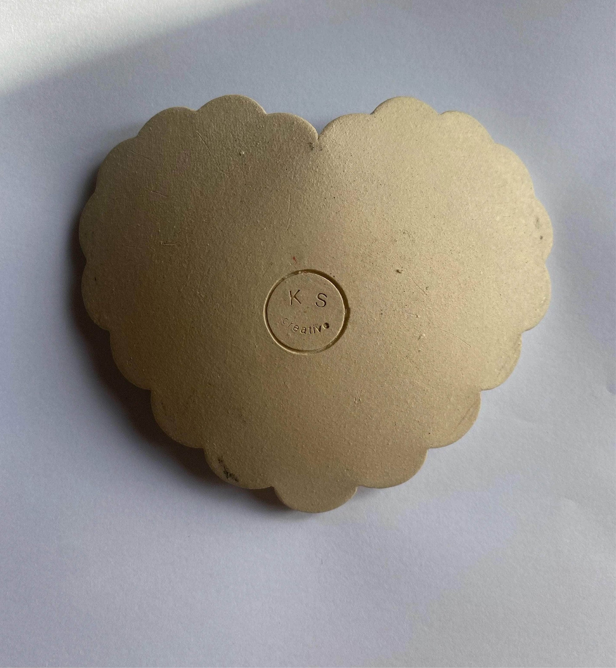 Isolation Face Heart Trinket Dish in Green