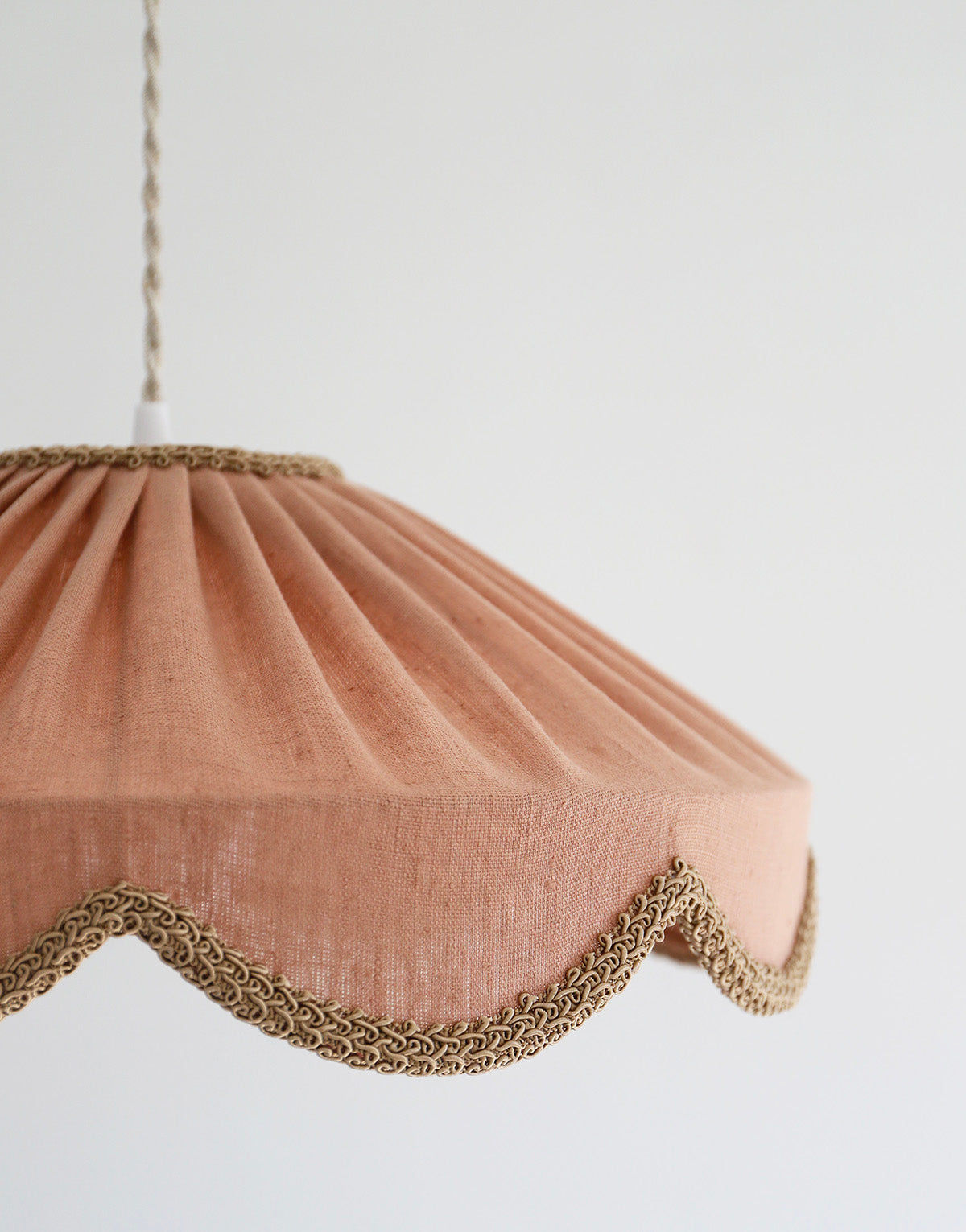 Floral-Shaped Pendant Light Solid Cosette “Classic Linen”