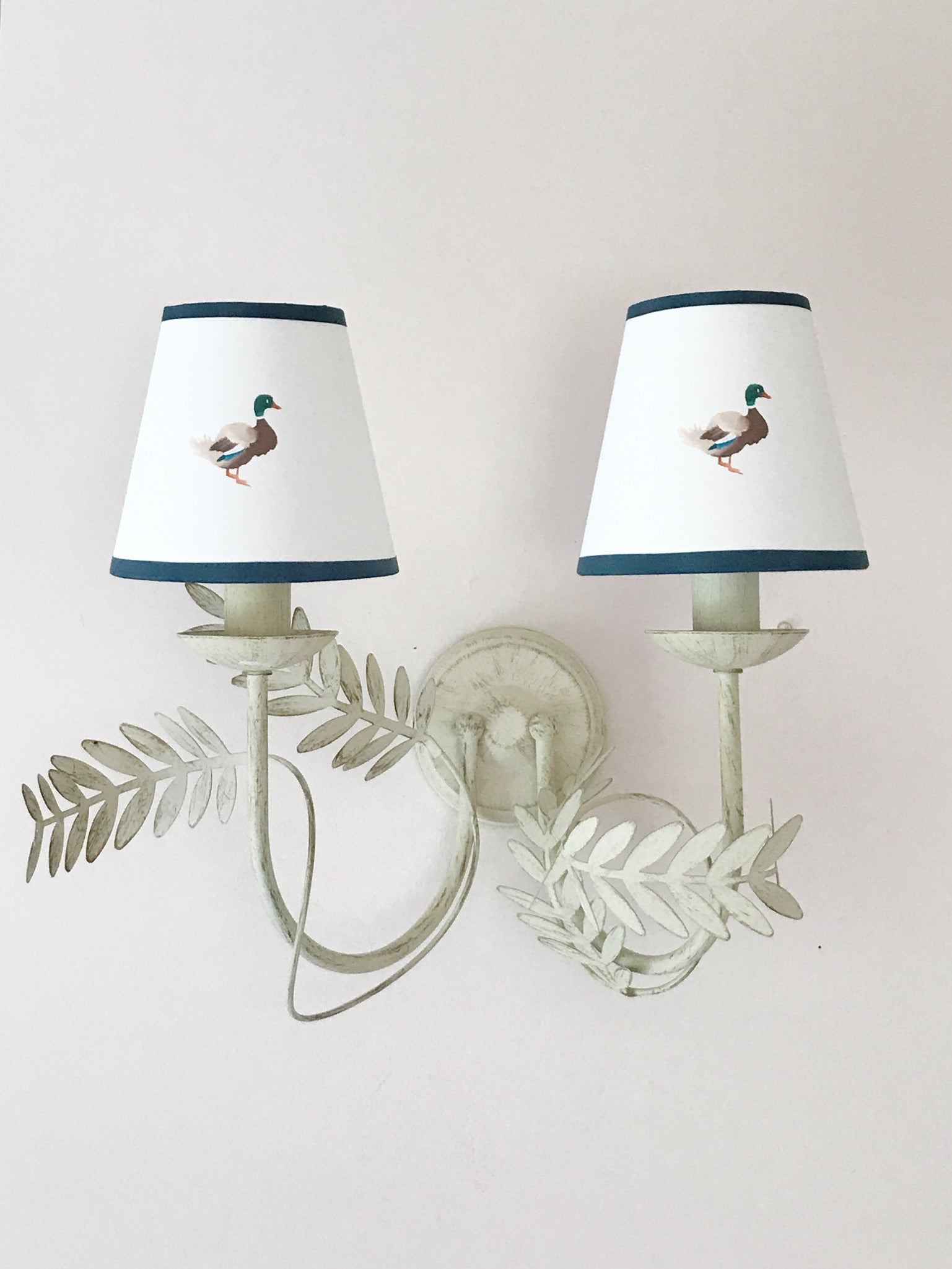 Ducks In A Row Wallpaper – CLASSIC