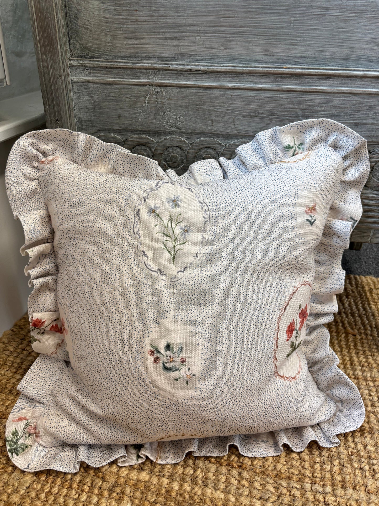 Bibury Sprig - Sky Blue (Fabric)