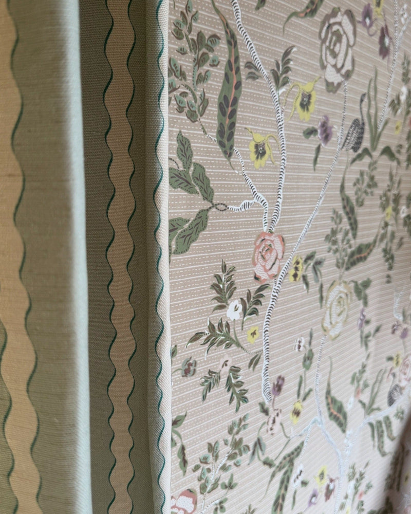 Eversley - Coral Moss (Wallpaper)