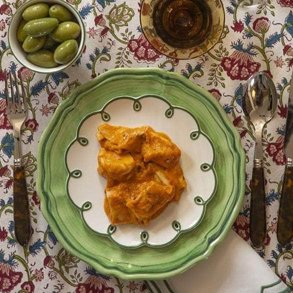 Glorious Green Scalloped Tea Plates - Set of 4