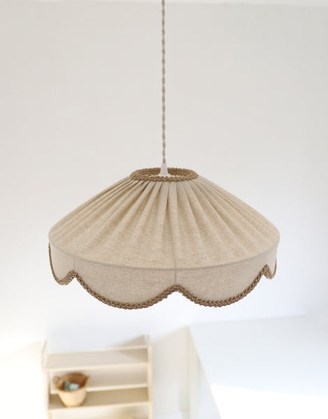 Floral-Shaped Pendant Light Solid Cosette “Classic”
