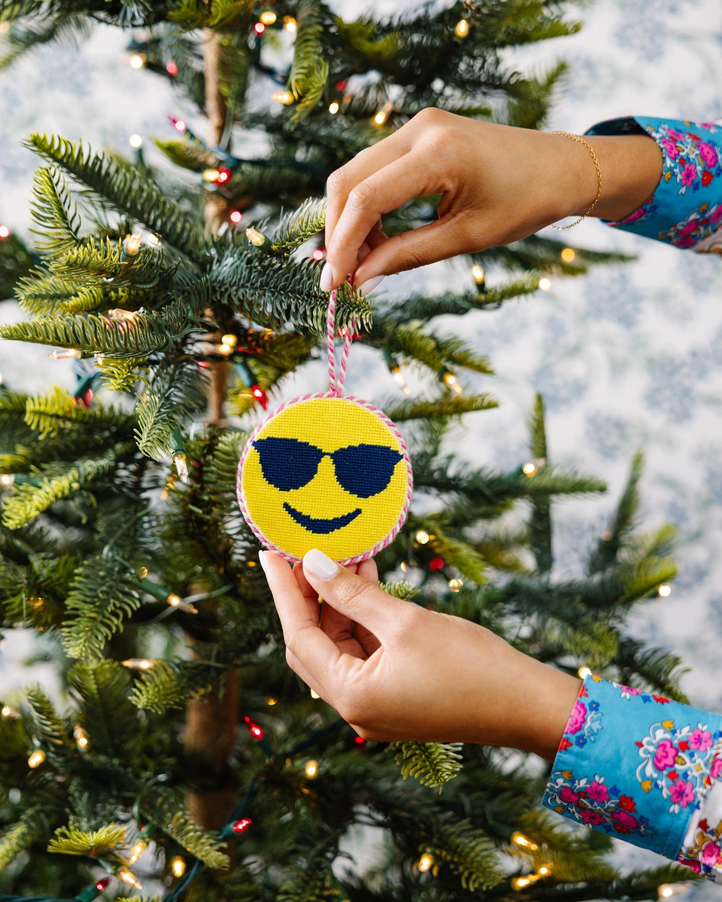 Needlepoint Icon Ornament - Sunglass Emoji