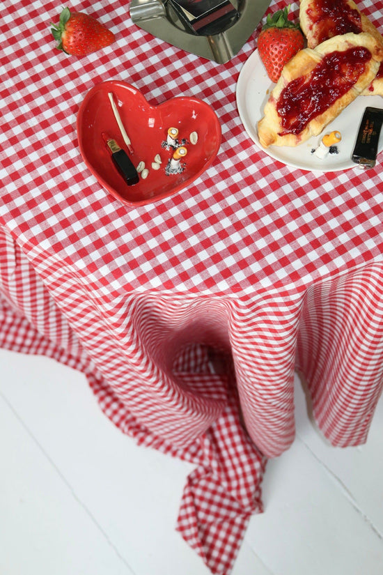 Rounded Lipstick Heart Ashtray
