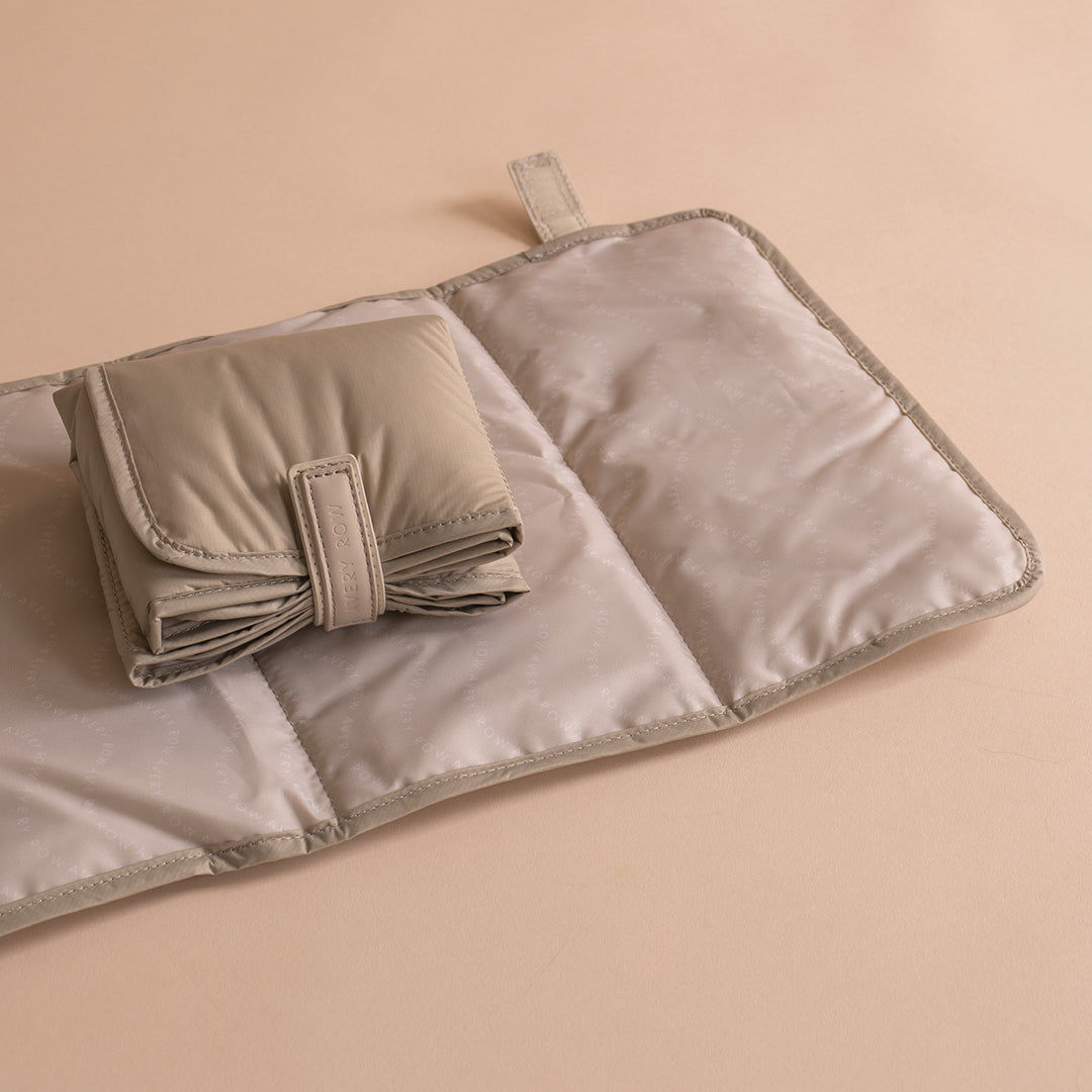 Baby Changing Tote Bag - Oyster