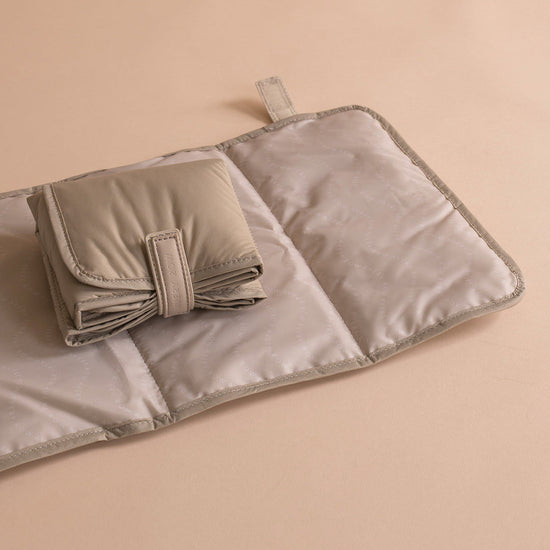 Baby Changing Tote Bag - Oyster