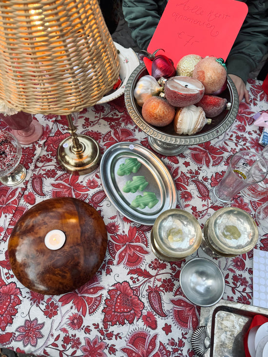 Tony Tablecloth Red Flowers
