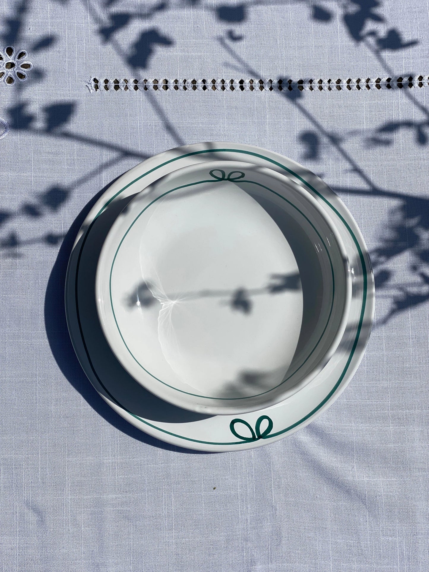 Plate Bow - Aqua
