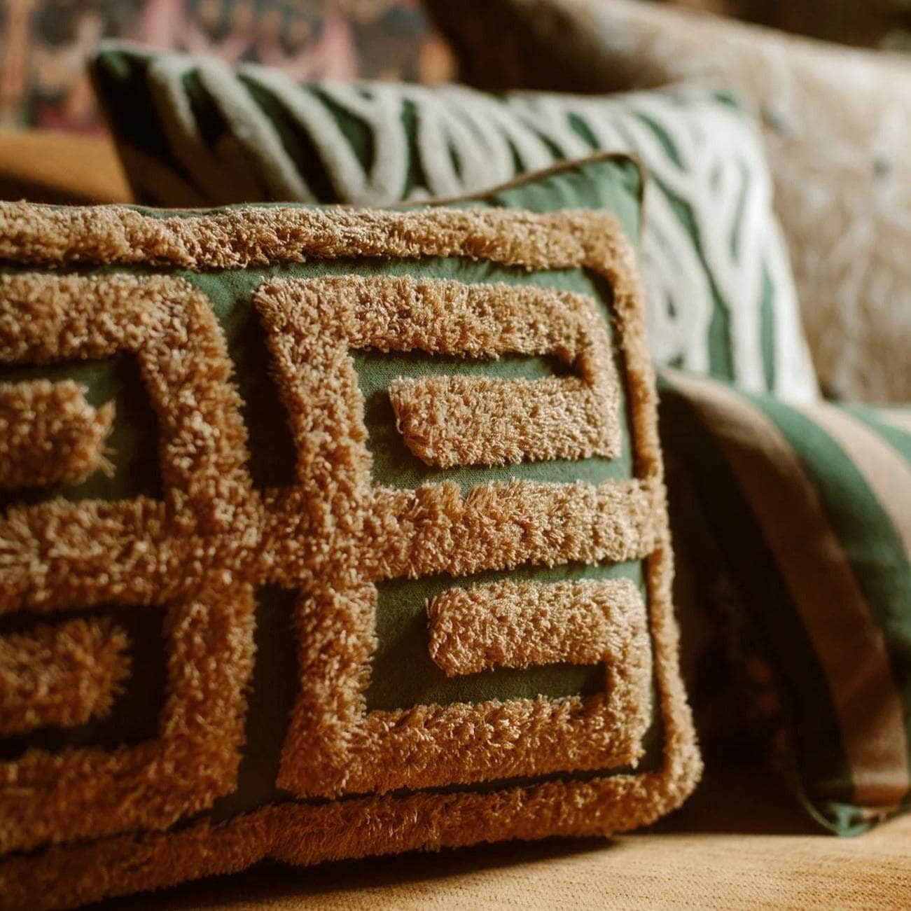 Cushion Cleo Moss & Sand