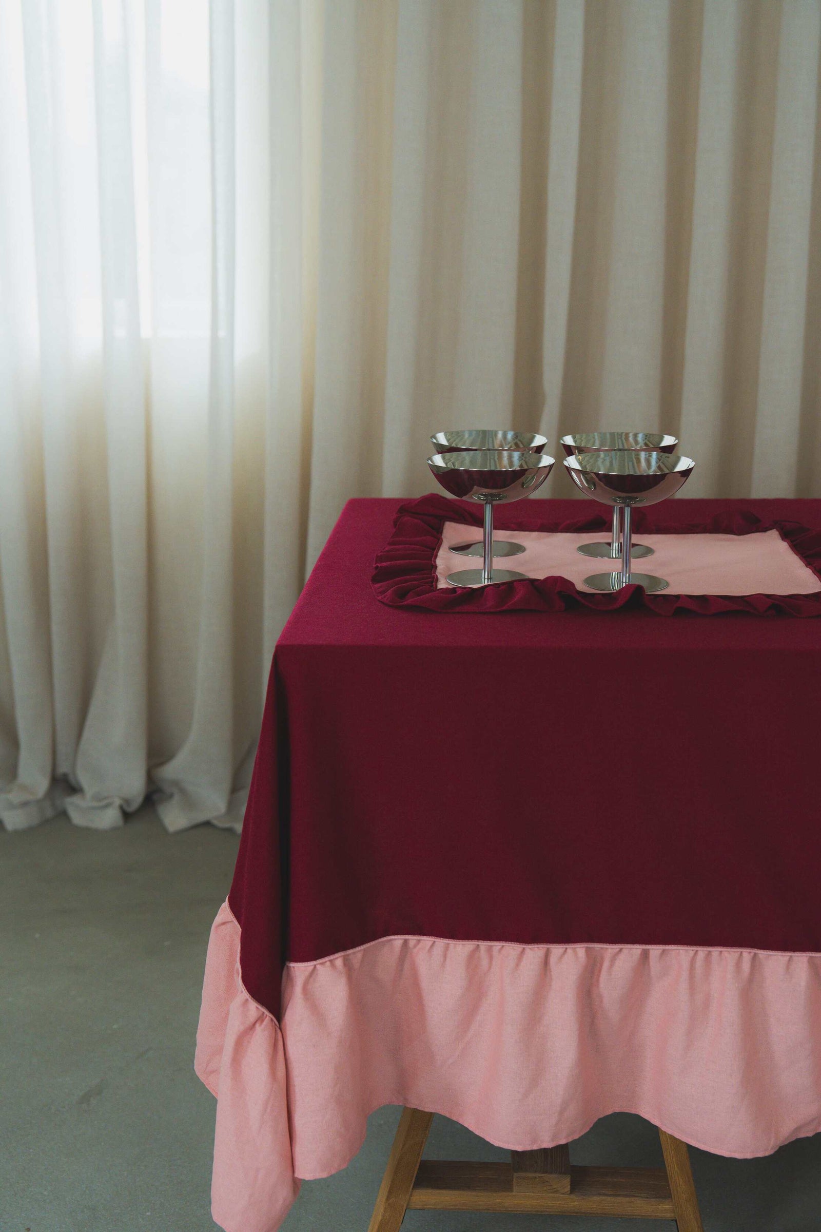 Placemats Set (2) Ruffle Cherry/Rose