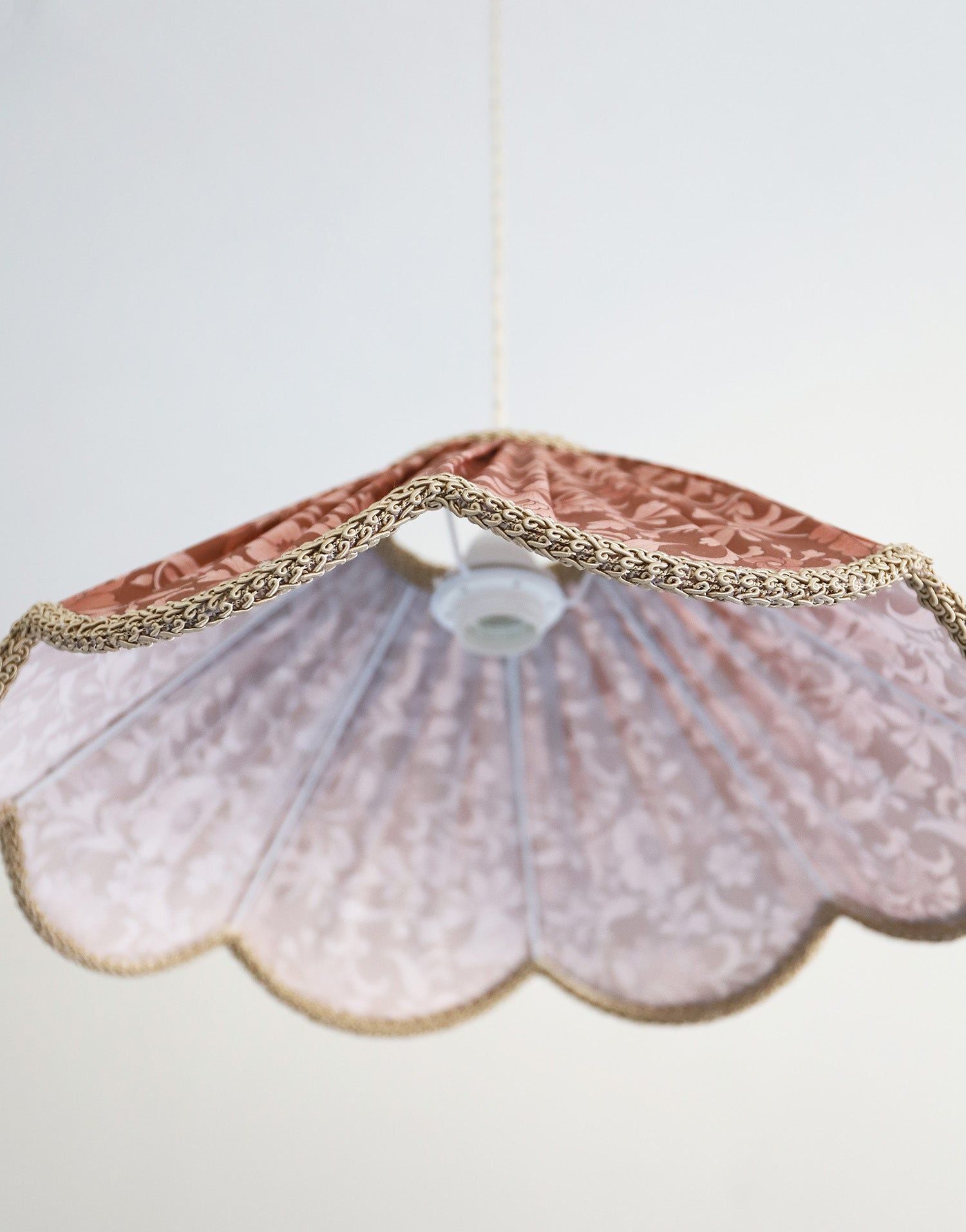 Françoise Floral-Shaped Pendant Light 'Auburn Flowers' Print