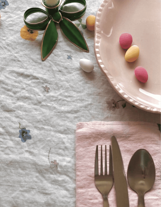 A Pair of Bow Candleholders | Apple Green