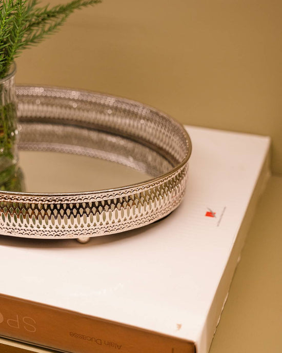 Oval Silver Tray with Mirror 29x19cm