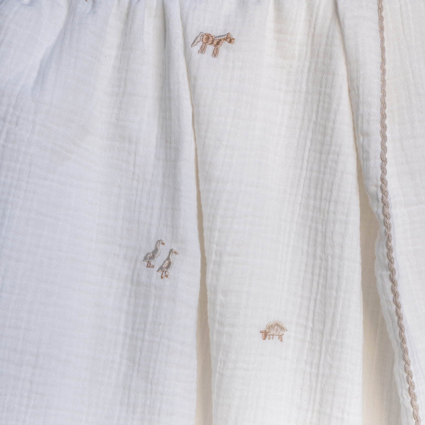 Embroidered Muslin Blanket - Little Farm