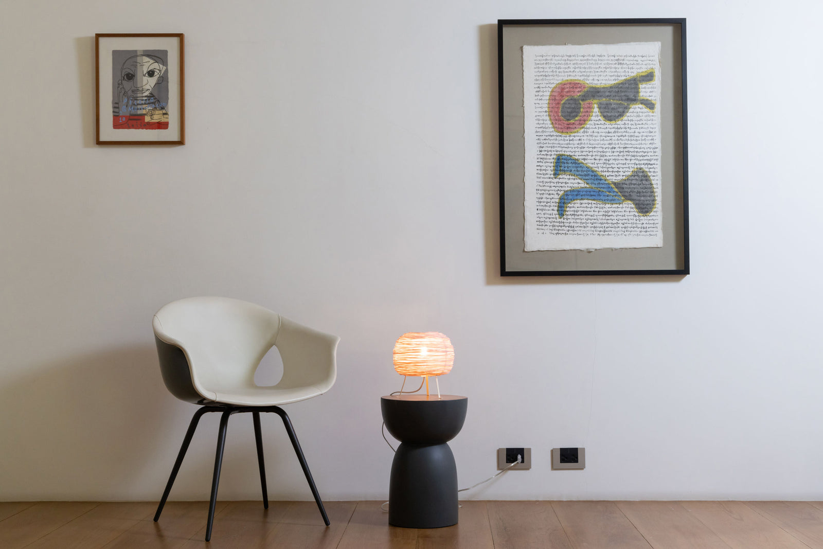 Shelter Table by Ango – Hand-woven table light in recycled plastic.