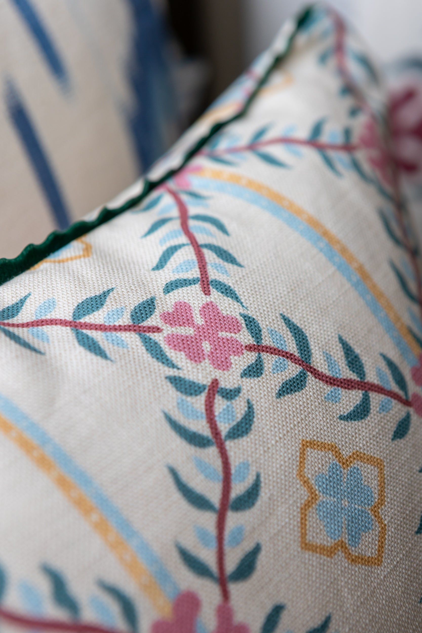 Home Collection - Winnie's Arbour Small Scale Light Fabric