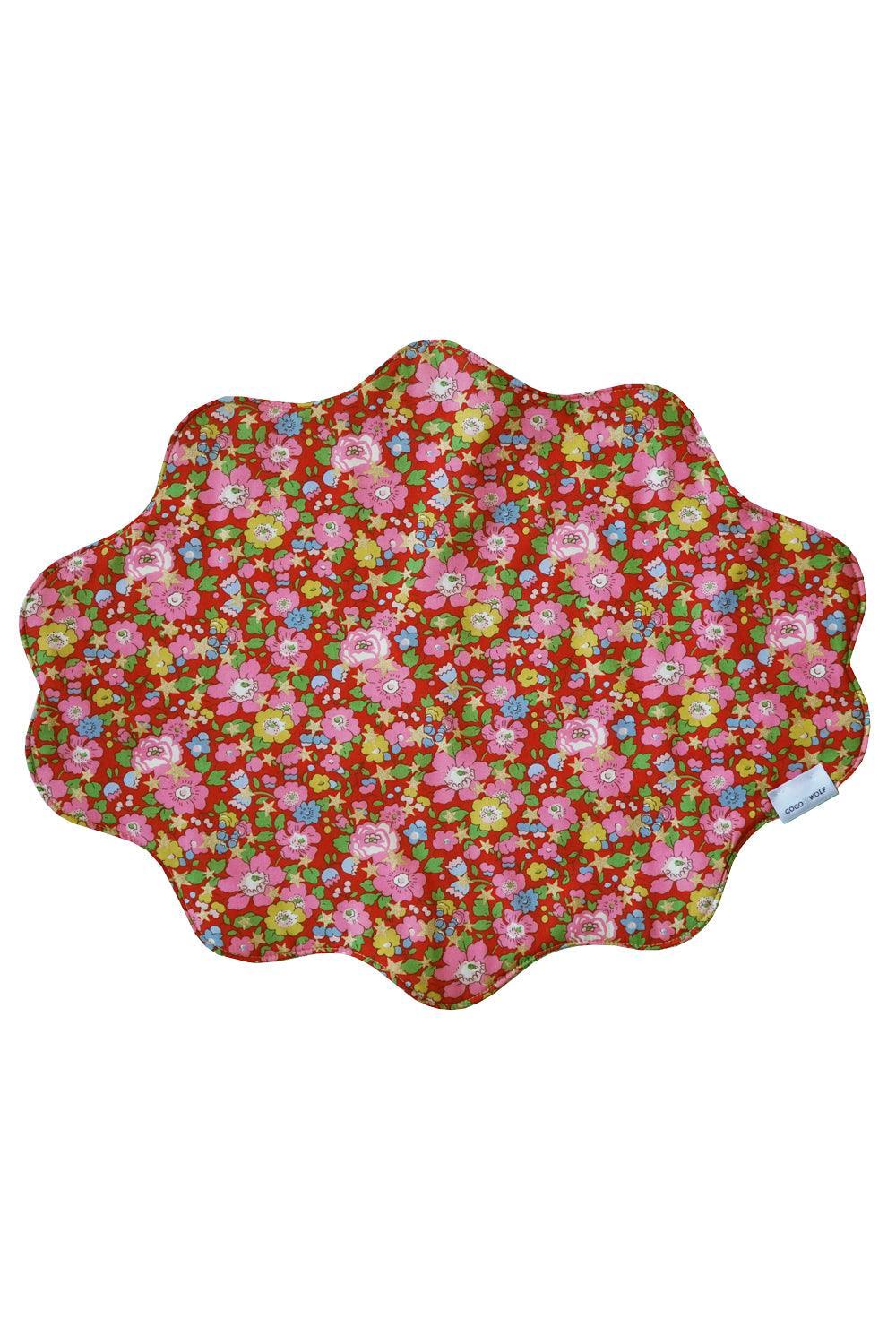 Reversible Wavy Placemat made with Liberty Fabric BETSY STAR & CAPEL PISTACHIO